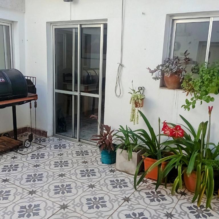 CASA PATRIA, con cochera, patio, parrilla - Casa con 1 dormitorio - 26