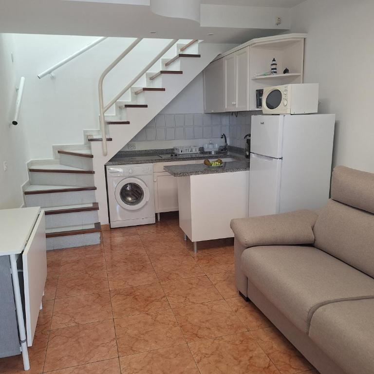 POOLFRONT Bungalow - One-Bedroom House - 10