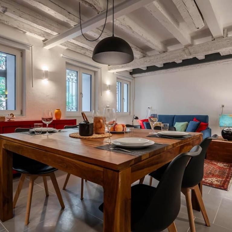 Rialto Green Design Apartment - Two-Bedroom Apartment - 1