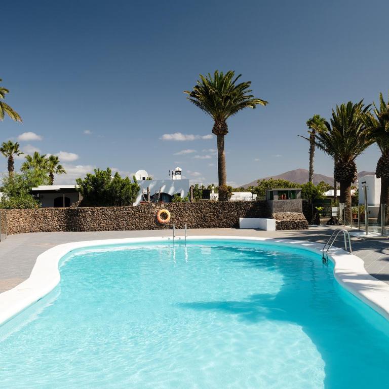 Casa Chica - Two-Bedroom House - 21