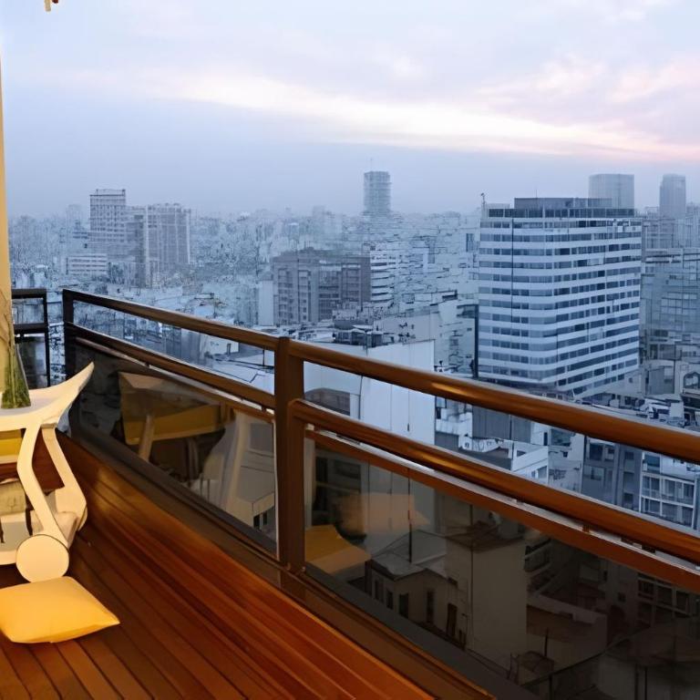 Espectacular Vista a la Ciudad y Mágico Atardecer! - Apartamento de 2 dormitorios con vistas a la ciudad - 9