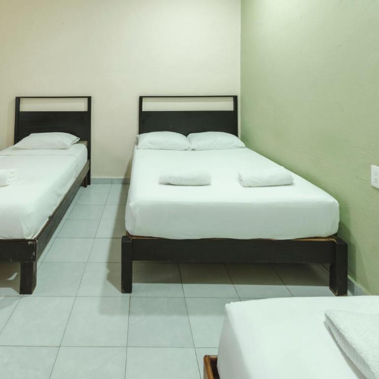 Hotel Quiam - Quadruple Room - 5