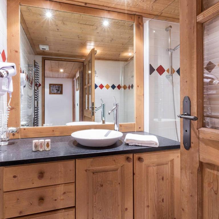 Luxueux Apt 8pers avec piscine & spa, pied de pistes, St Martin de Belleville - Appartement 3 Chambres - 9