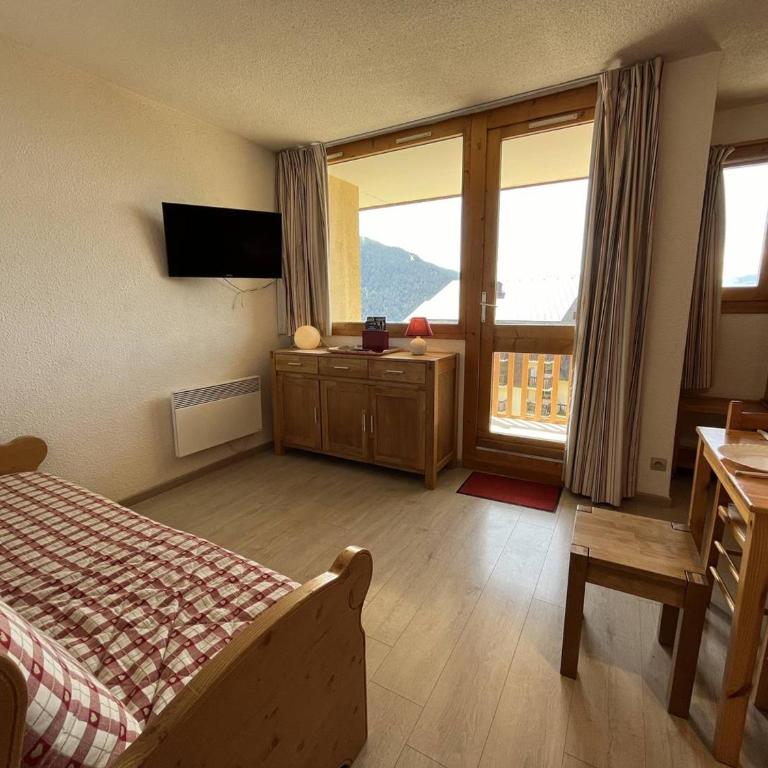 Studio rénové de 26 m² pour 4 pers avec balcon, accès pistes, animaux admis - Vallandry - Estudio - 2
