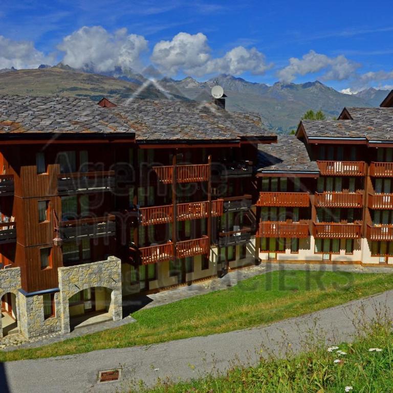 Appartement 2 pièces proche pistes et commerces, balcon, parking - FR-1-329-97 - Appartamento - 8