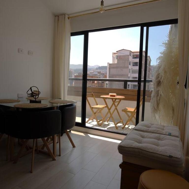 Acogedor departamento de 2 habitaciones en Zona Residencial - Apartamento de 2 dormitorios con balcón - 9