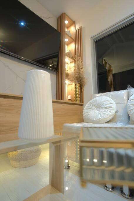 Acogedor departamento de 2 habitaciones en Zona Residencial - Apartamento de 2 dormitorios con balcón - 12