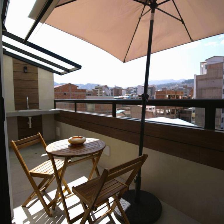 Acogedor departamento de 2 habitaciones en Zona Residencial - Apartamento de 2 dormitorios con balcón - 24