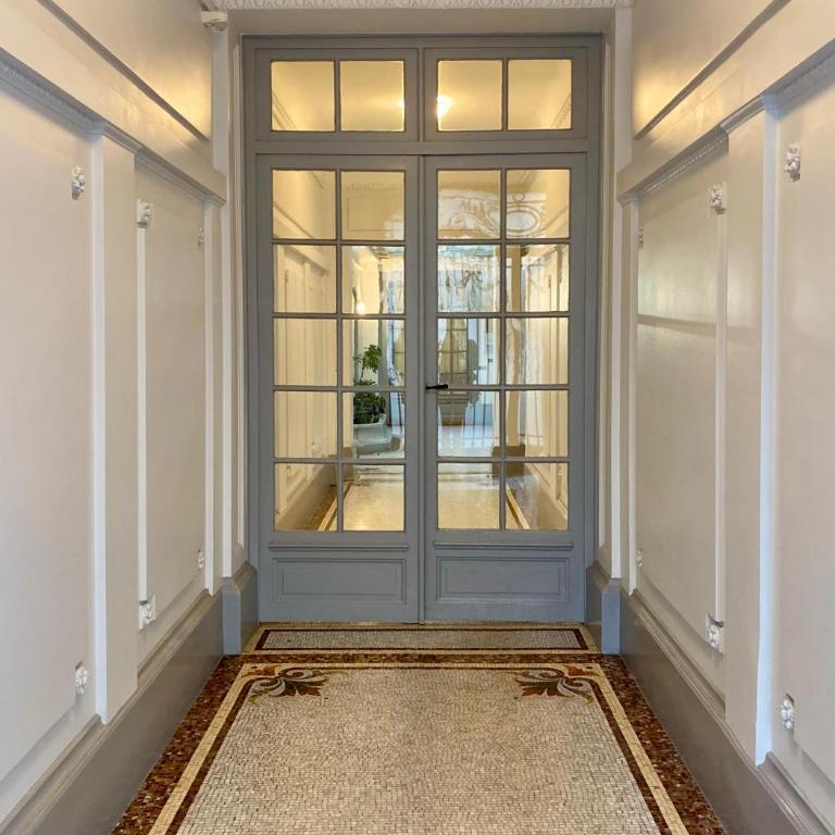 Studio chic Paris Tour Eiffel Near Eiffel tower 7th floor - Appartement 1 Chambre - 26