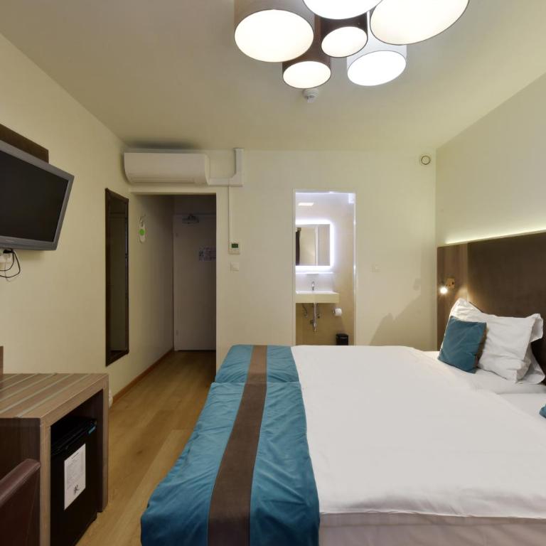 Hotel Rousseau - Chambre Double Classique - 5