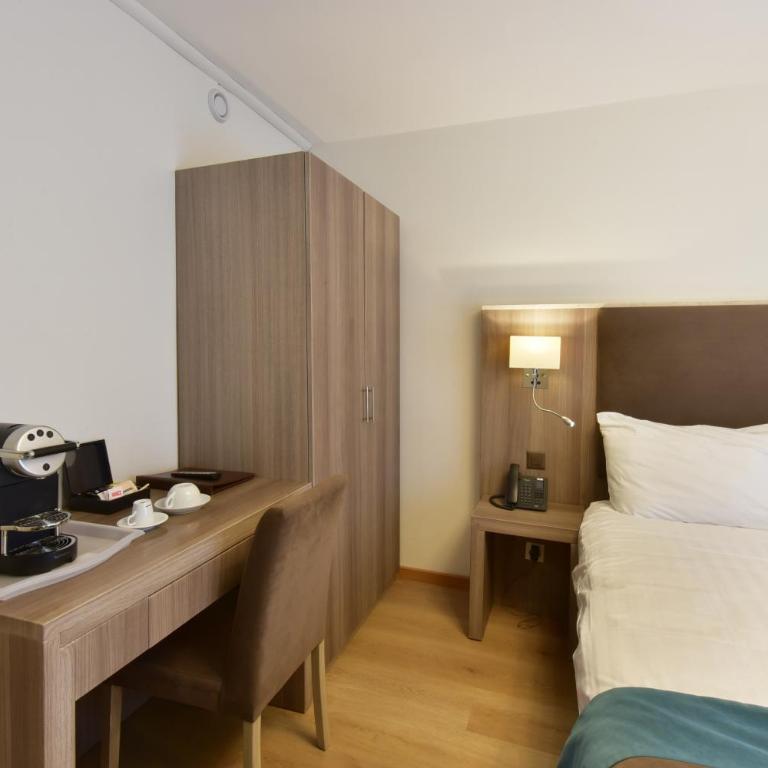 Hotel Rousseau - Chambre Double Classique - 7