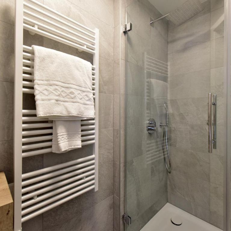 Hôtel Rousseau Plus - Petite Chambre Simple - 7