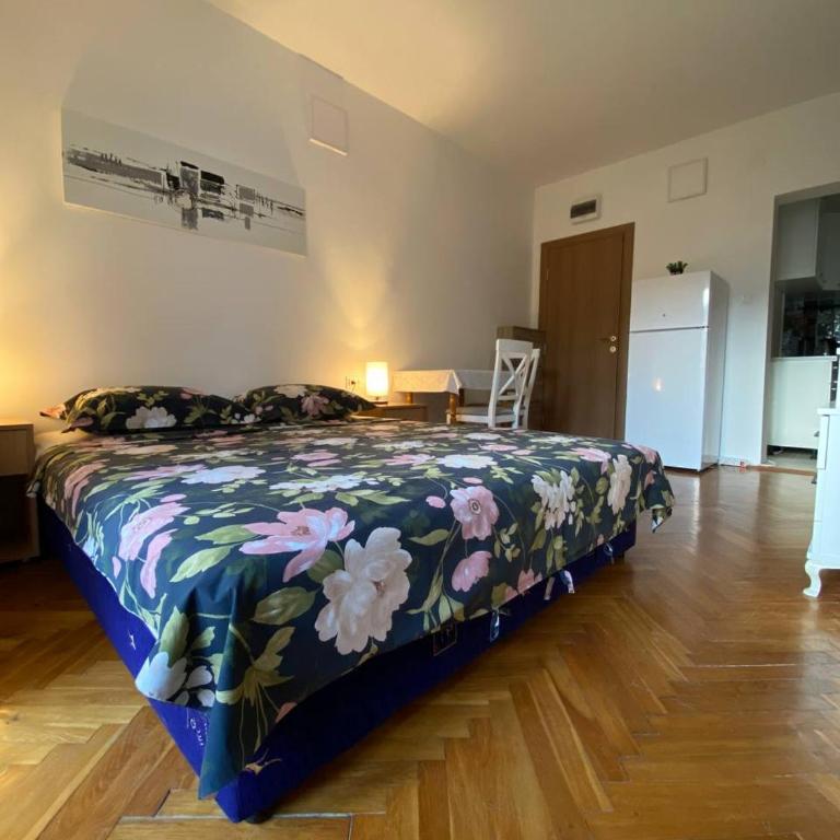Alina's apartment - One-Bedroom Apartment with Balcony - 3