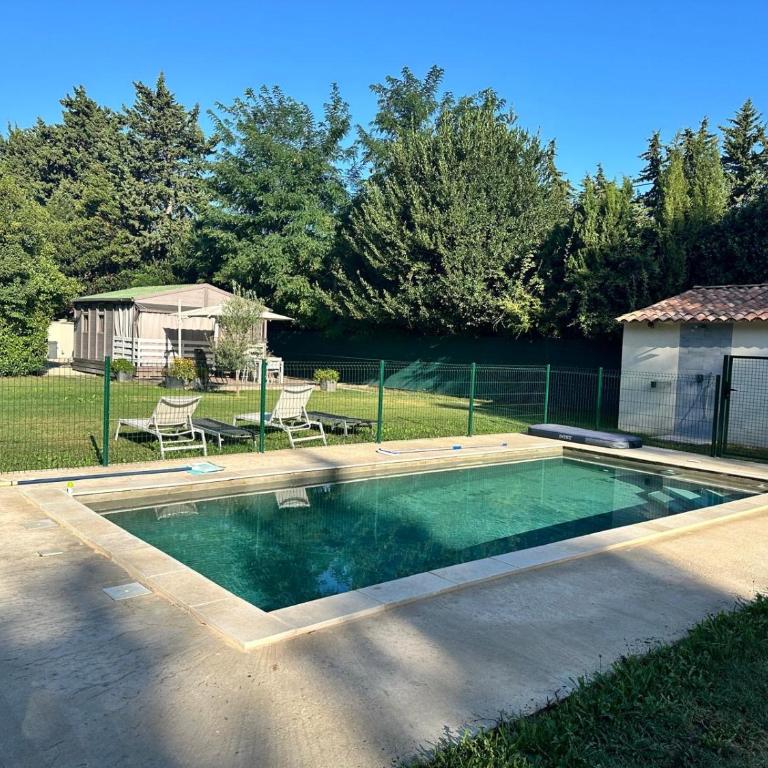 Avignon, joli chalet en campagne très proche de la ville - Chalet 2 Chambres - 1