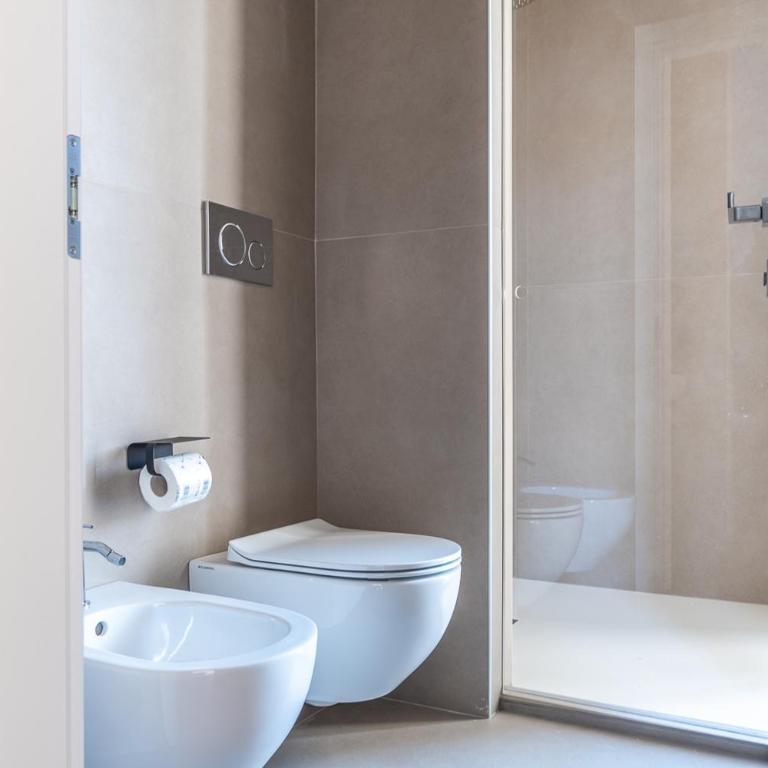 Palazzo Italia Suites - Deluxe Double Room with Bath - 21