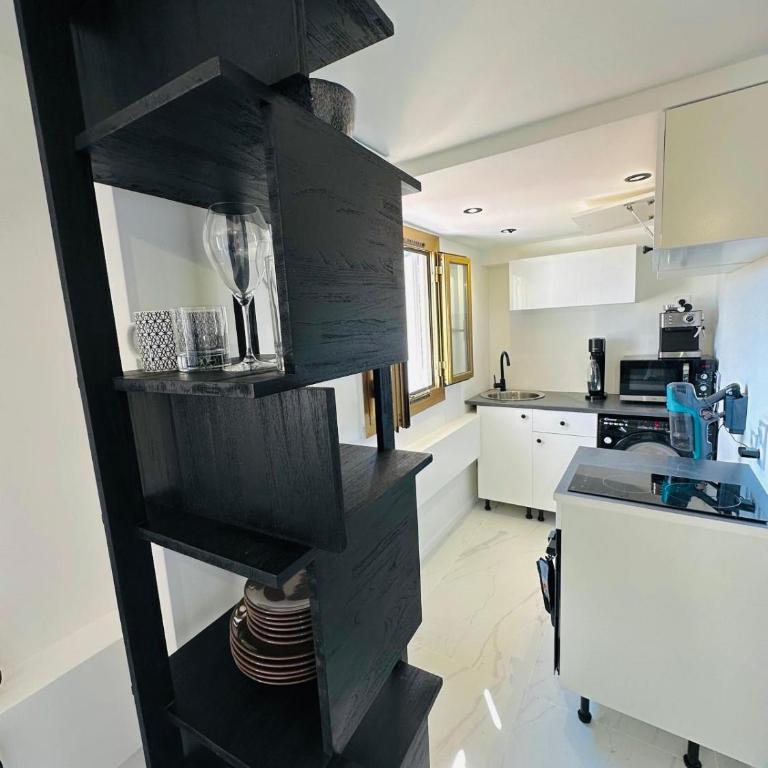 Studio confort Business 20m2 - 2 min a pied de Monaco - Appartement 1 Chambre - 18