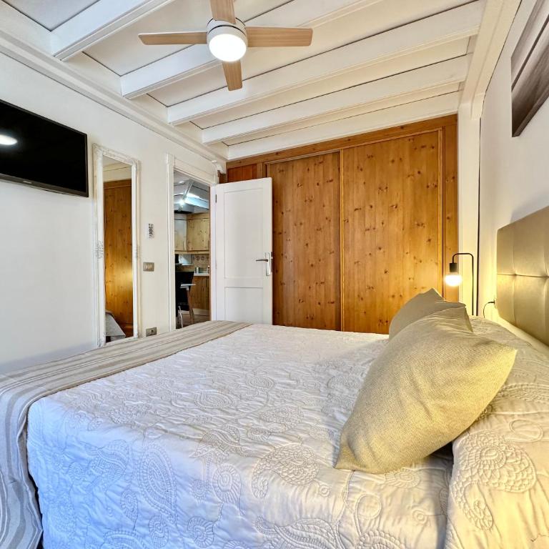 Daniela Garden - One-Bedroom Apartment with Pool View - 18