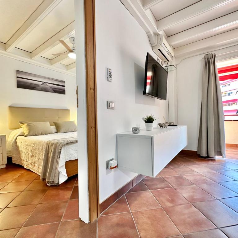 Daniela Garden - One-Bedroom Apartment with Pool View - 16