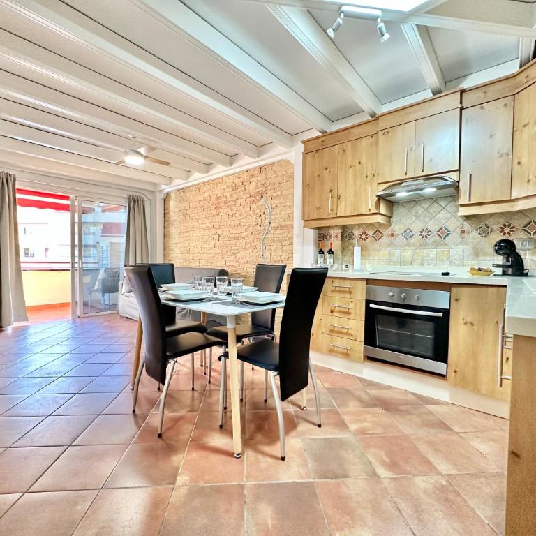 Daniela Garden - One-Bedroom Apartment with Pool View - 27