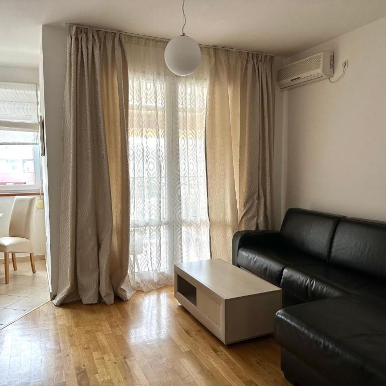 Light Bar Apartment - One-Bedroom Apartment - 2