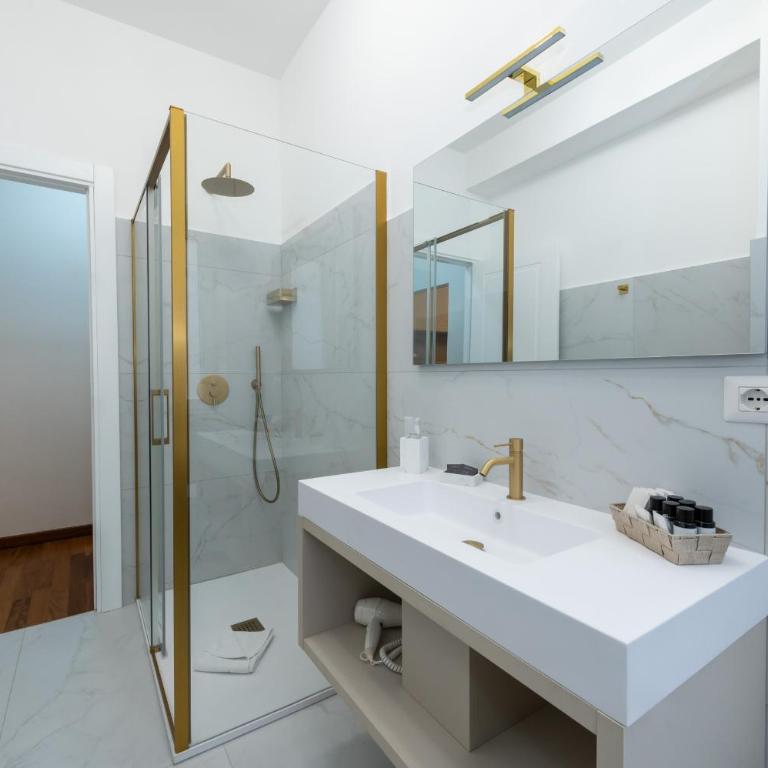 Querini Suite Roma - Camera Quadrupla Deluxe - 15