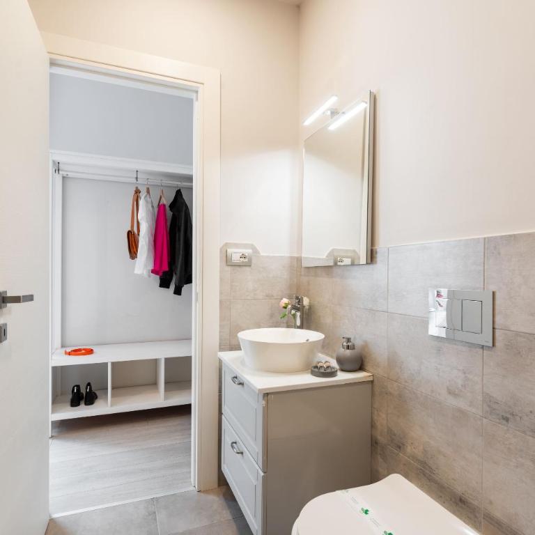 Winkler Suites - Double Room with Private Bathroom - 4