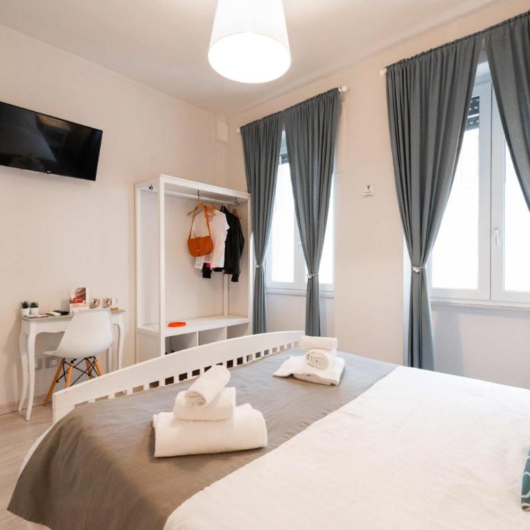 Winkler Suites - Deluxe Double Room with Shower - 1