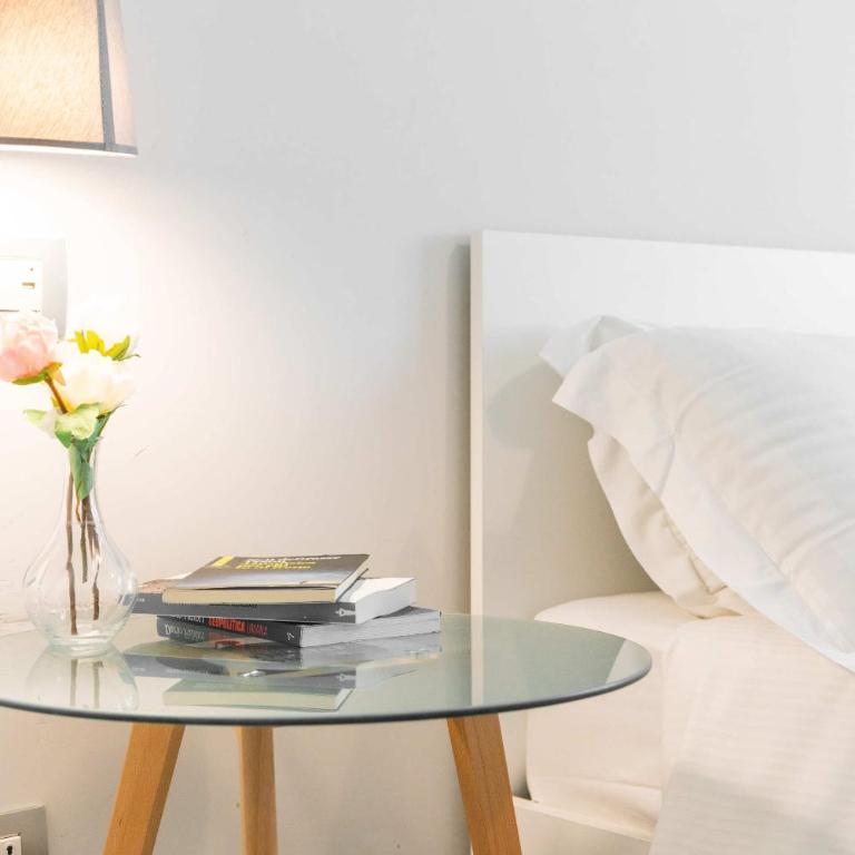 Winkler Suites - Double Room with Private Bathroom - 6