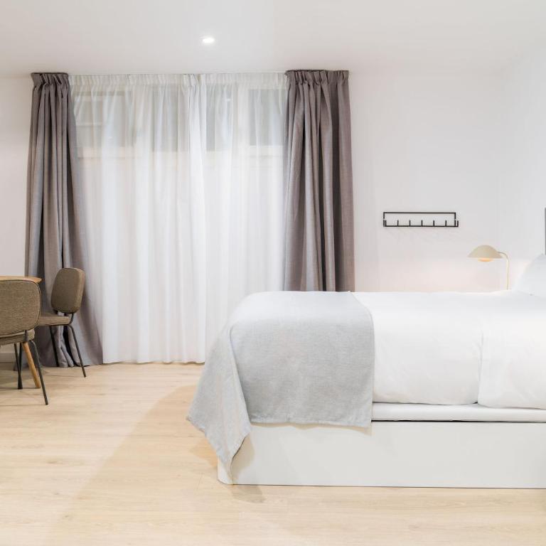 Limehome Santiago de Compostela - Studio (Wheelchair Accessible) - Ground Floor - 5