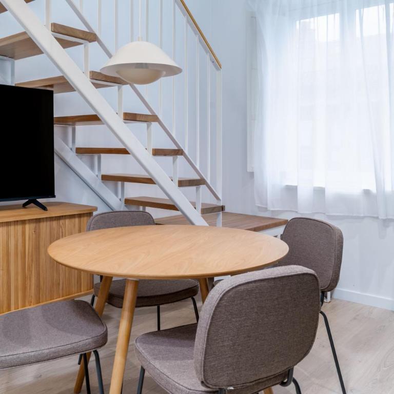 Limehome Santiago de Compostela - Apartamento de 1 dormitorio con sofá cama - 3