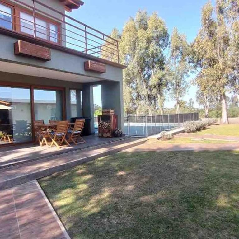 Elegant Getaway Complex in Villa Amancay Calamuchita - Casa - 2