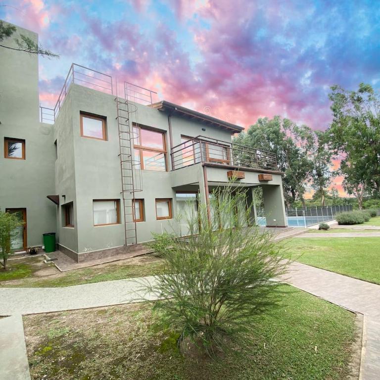 Elegant Getaway Complex in Villa Amancay Calamuchita - Casa - 47