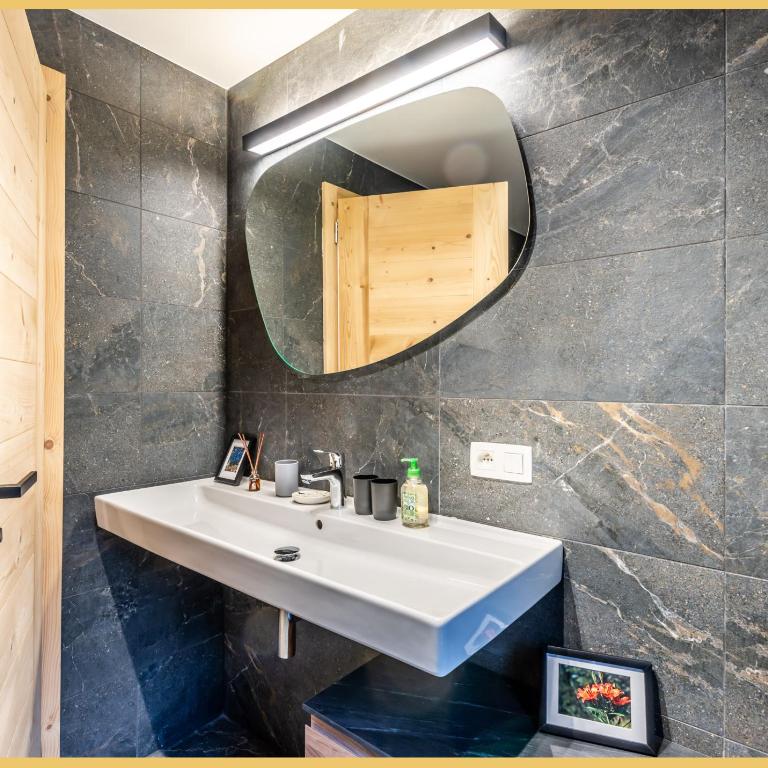 Le Grand Condor I Duplex I Morzine - Three-Bedroom Apartment - 33