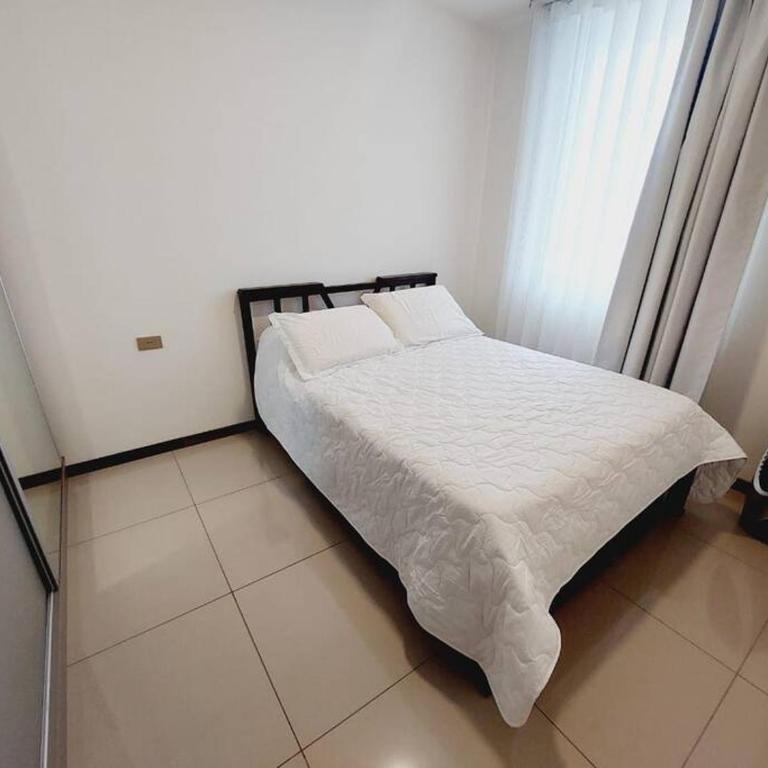 Lujoso y equipado departamento Macororo - Apartamento de 2 dormitorios - 34