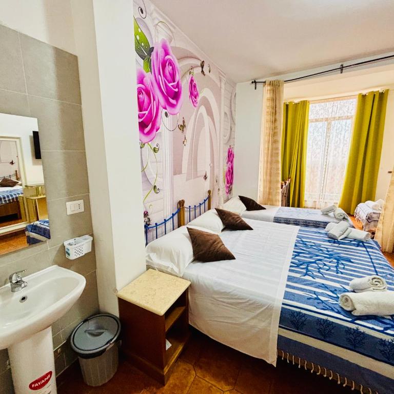Milazzo Luxury Home roma - Camera Familiare con Bagno Privato - 13
