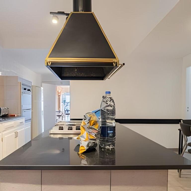 Amplio y Céntrico en Av. Libertador Ideal Familias - Apartamento Deluxe de 4 dormitorios - 24
