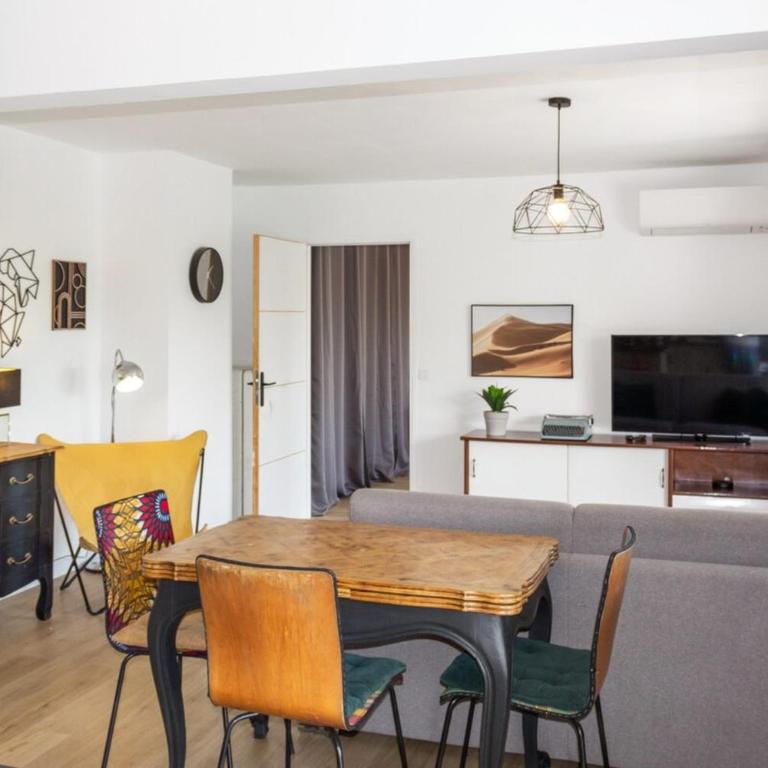 Le Mimosa - Calme - Spacieux - 200m de la mer - Parking - Appartement - 64
