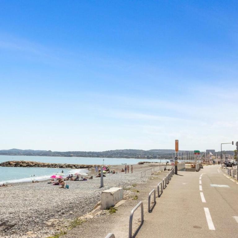 Le Mimosa - Calme - Spacieux - 200m de la mer - Parking - Appartement - 94