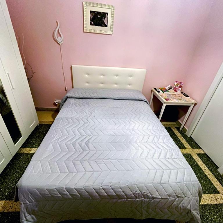 GuestHouse Martin - Small Double Room - 6