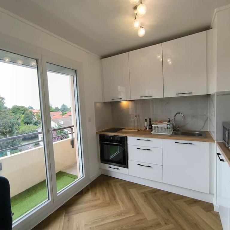 Agréable Studio Chantilly avec balcon et parking securisé - Appartement 1 Chambre - 8