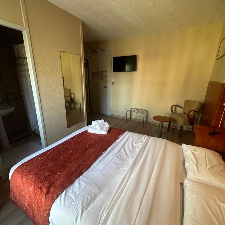 Hôtel Victoria - Chambre Double - 7
