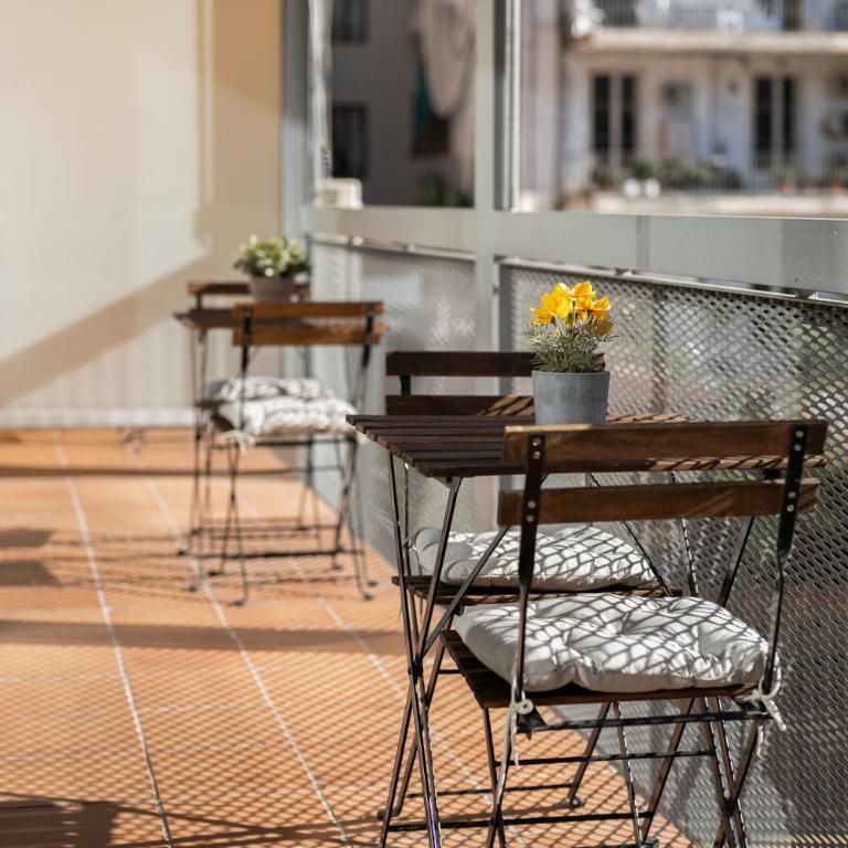 Stay Unique Apartments Pau Claris con piscina - Three-Bedroom Apartment with Balcony - 2
