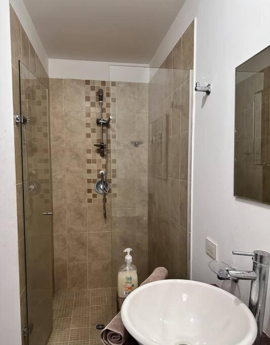 Piso 11 hermosa vista a Cali - Apartamento de 2 dormitorios - 12