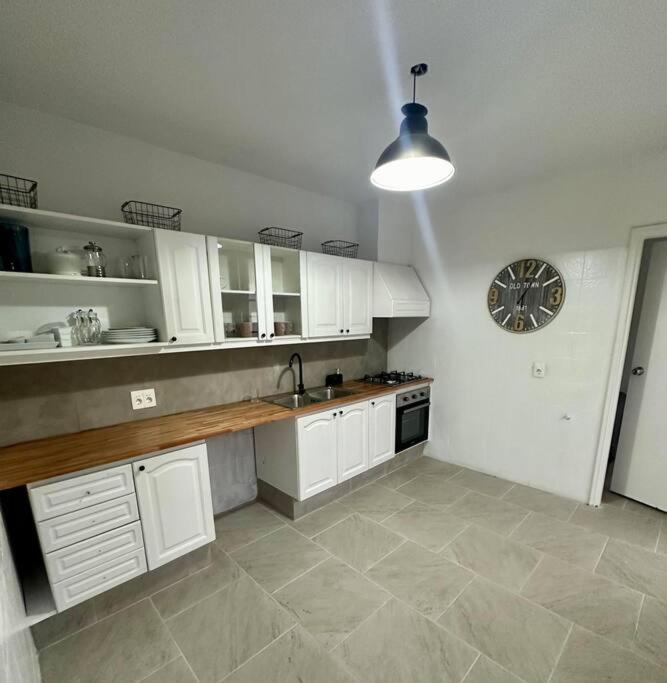 Casa Figari, Carrasco, divina zona cerca de la rambla - Four-Bedroom House - 14