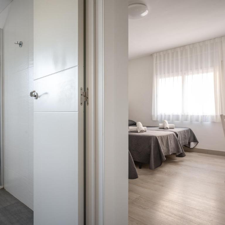 Hotel Tolosa - Habitación Triple - 2
