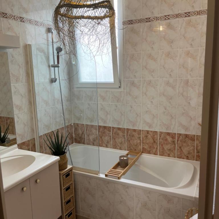 Royal Home, hypercentre Reims avec vue Cathédrale - Appartamento con 2 Camere da Letto - 22