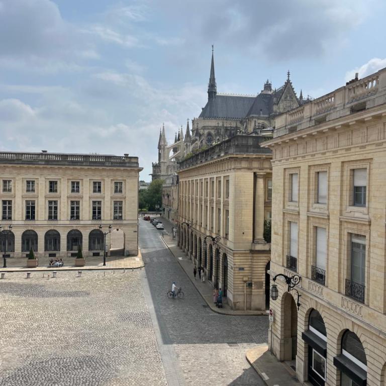 Royal Home, hypercentre Reims avec vue Cathédrale - Appartamento con 2 Camere da Letto - 30