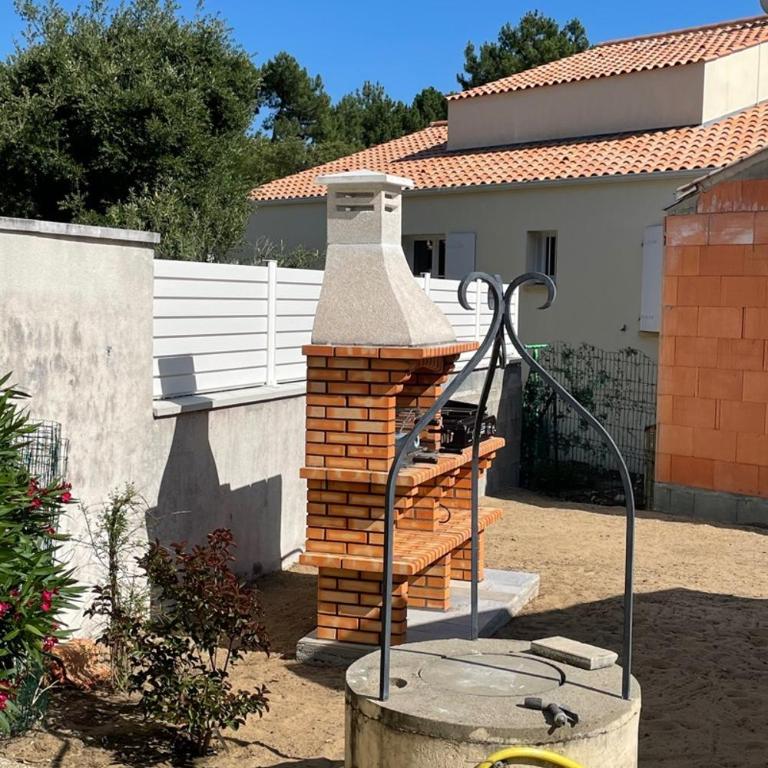 Maison à la Tranche sur Mer - Two-Bedroom House - 6
