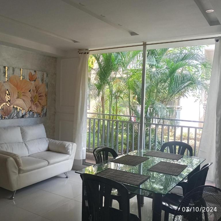 Upar Suite Apartamento con Aire Acondicionado y piscina - Three-Bedroom Apartment - 3