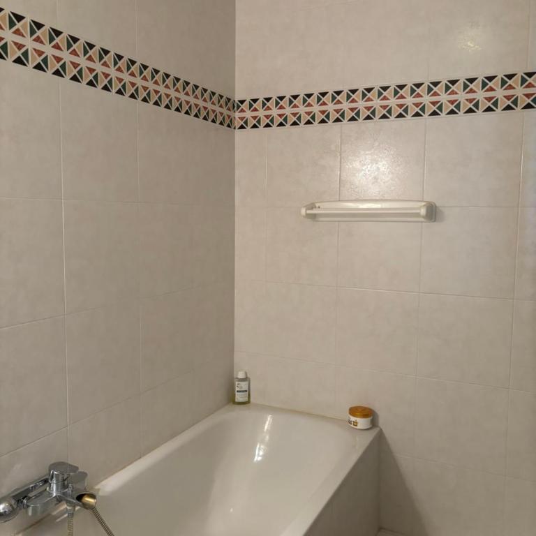 Hastings, apt 2 chambres hyper centre de Deauville avec parking - Appartamento con 2 Camere da Letto - 14